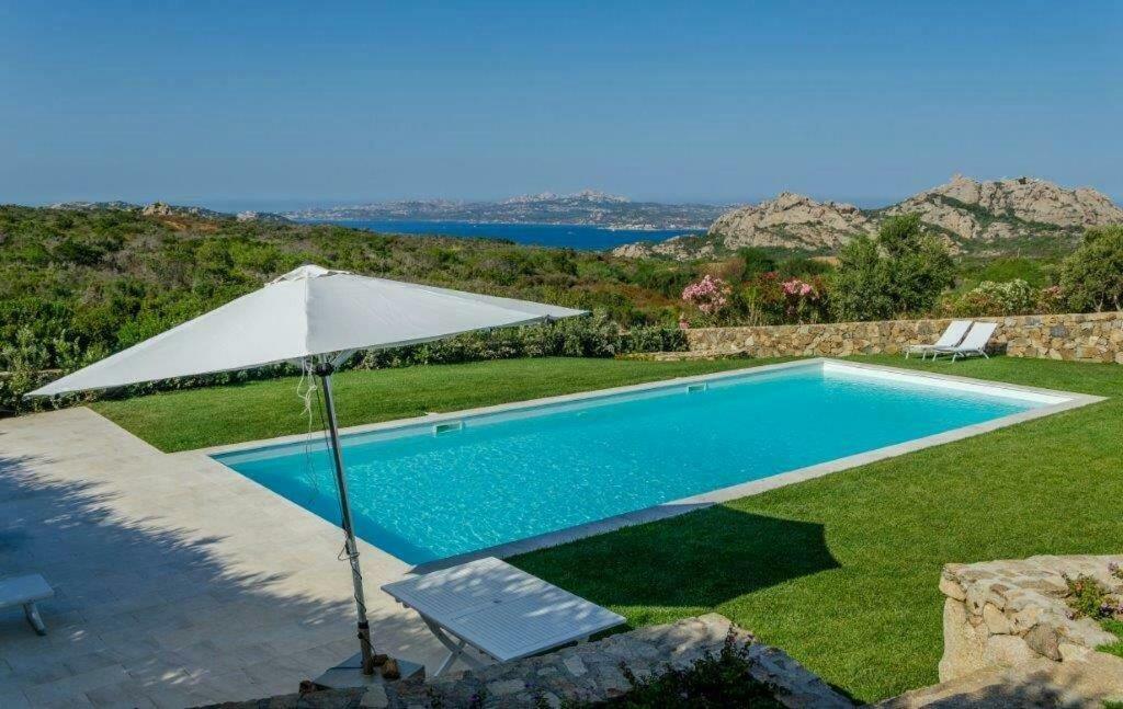 Villa Smeralda Palau Buitenkant foto